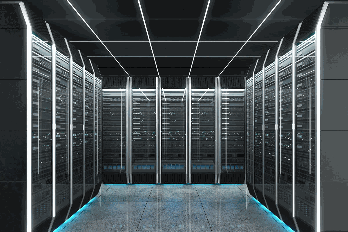 面對(duì)不斷發(fā)生的安全事件，我們?cè)摲此夹┦裁矗? class=